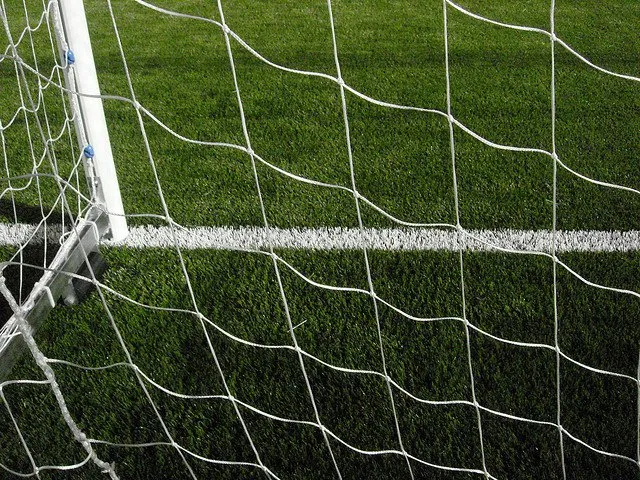 Foto de una portería de fútbol, por Héctor Milla http://www.flickr.com/photos/hectormilla/ Foto de una portería de fútbol, por Héctor Milla http://www.flickr.com/photos/hectormilla/
