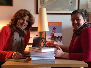 Ana Maury y Rosa Serra, de Memorias Ediciones